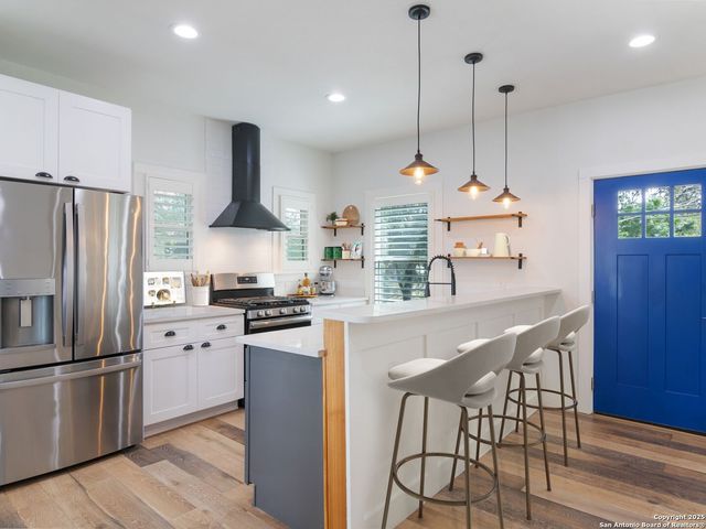 737 E Magnolia Avenue, San Antonio, TX 78212