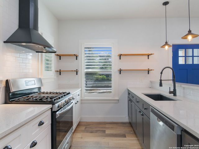 737 E Magnolia Avenue, San Antonio, TX 78212
