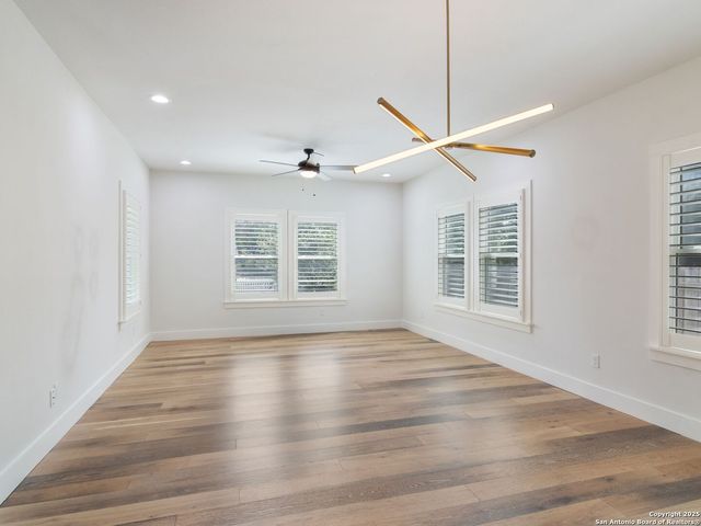 737 E Magnolia Avenue, San Antonio, TX 78212