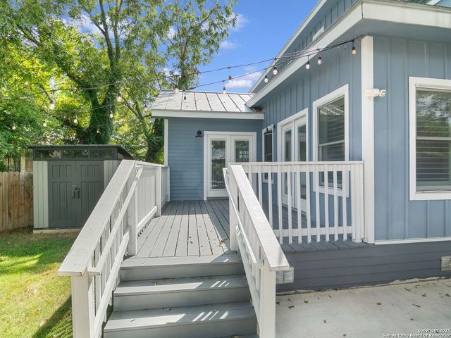 737 E Magnolia Avenue, San Antonio, TX 78212