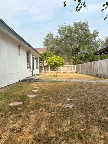 311 S 8th Street, Hidalgo, TX 78557
