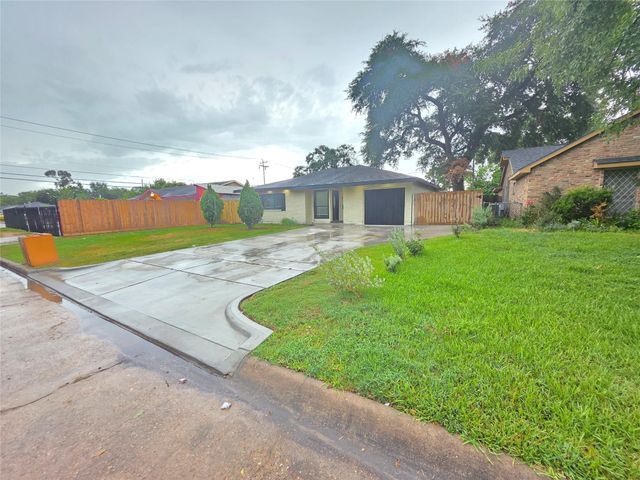 5505 Melanite Avenue, Houston, TX 77053