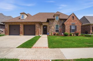 201 Barkhill Drive, Lafayette, LA 70508