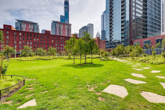 505 N Mcclurg Court 2101, Chicago, IL 60611