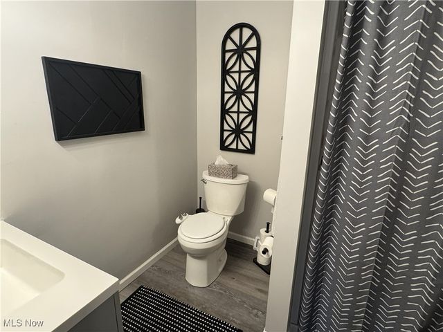 7517 Creekwood Drive 17C, North Royalton, OH 44133