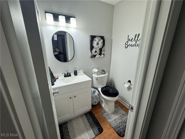 7517 Creekwood Drive 17C, North Royalton, OH 44133