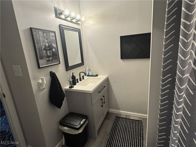 7517 Creekwood Drive 17C, North Royalton, OH 44133