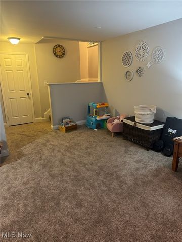 7517 Creekwood Drive 17C, North Royalton, OH 44133