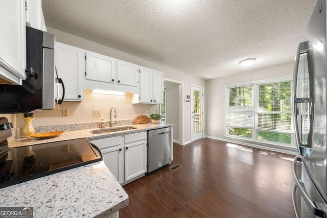 3513 Robin Lane, Acworth, GA 30101