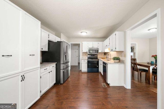 3513 Robin Lane, Acworth, GA 30101