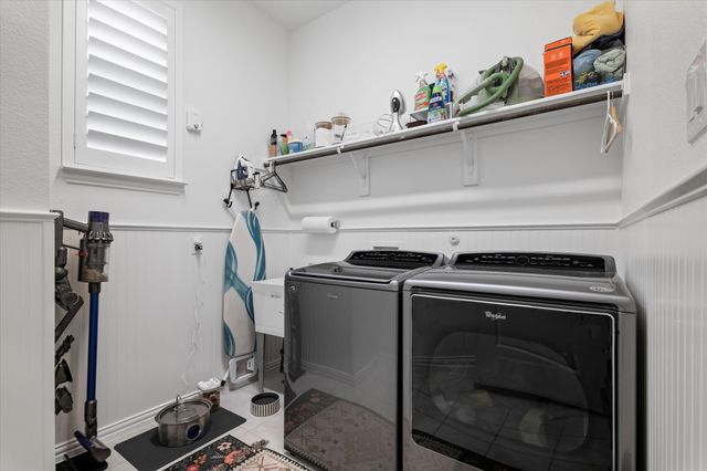 1561 William Way, Farmers Branch, TX 75234