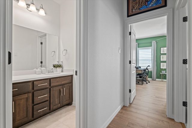 1561 William Way, Farmers Branch, TX 75234