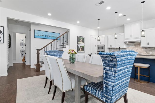 1561 William Way, Farmers Branch, TX 75234