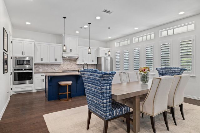 1561 William Way, Farmers Branch, TX 75234