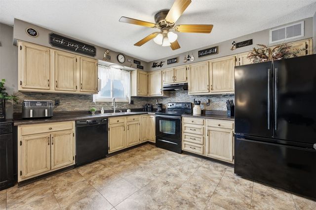 118 31st Street NW, Cedar Rapids, IA 52405