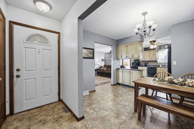 118 31st Street NW, Cedar Rapids, IA 52405