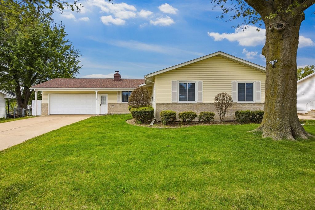 118 31st Street NW, Cedar Rapids, IA 52405
