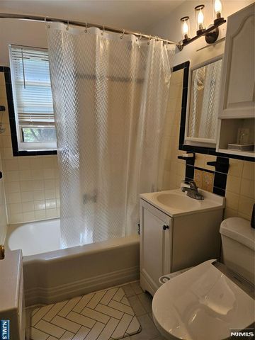 1267 Anderson Avenue 26, Fort Lee, NJ 07024