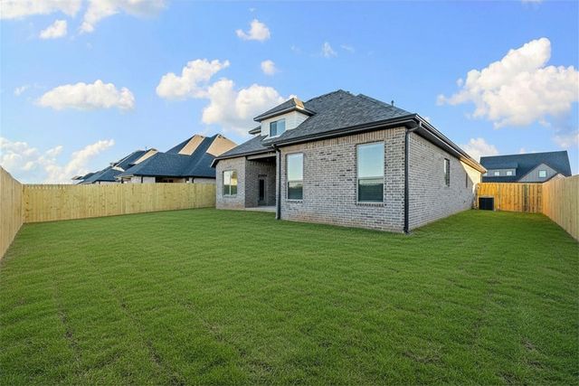 1502 Lookout Lane, Cave Springs, AR 72718