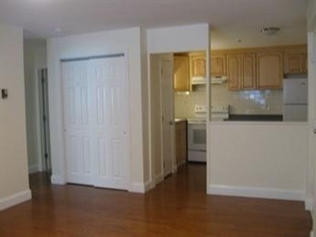 21 Central Ave 21-12, Everett, MA 02149