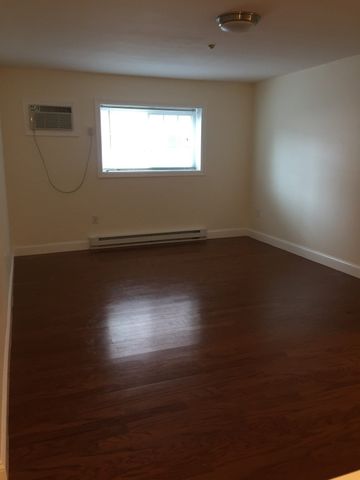 21 Central Ave 21-12, Everett, MA 02149
