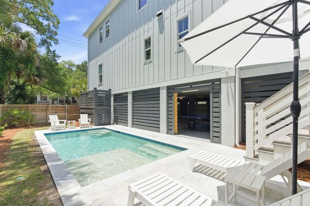2200 Hartnett Boulevard, Isle Of Palms, SC 29451