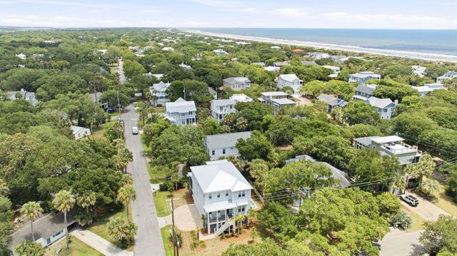 2200 Hartnett Boulevard, Isle Of Palms, SC 29451