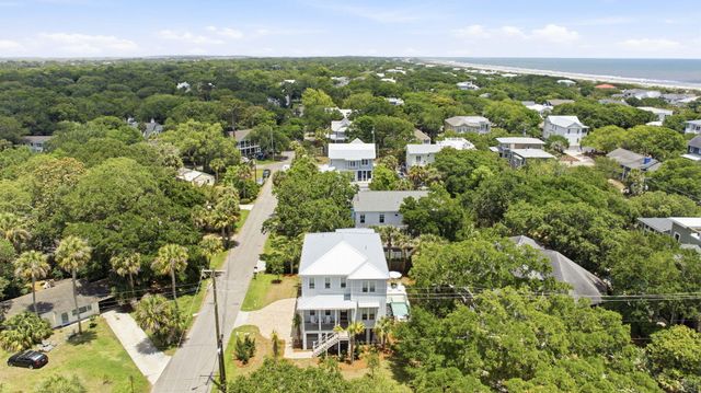 2200 Hartnett Boulevard, Isle Of Palms, SC 29451