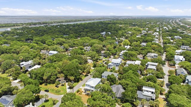 2200 Hartnett Boulevard, Isle Of Palms, SC 29451