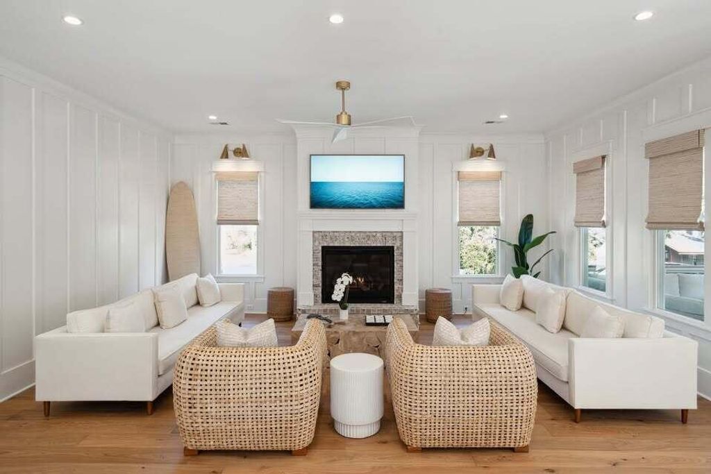 2200 Hartnett Boulevard, Isle Of Palms, SC 29451
