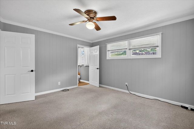 3852 Ridgeline Drive, Kingsport, TN 37664