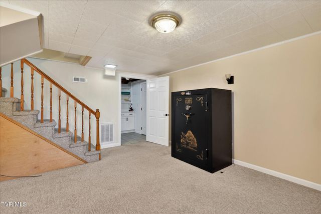 3852 Ridgeline Drive, Kingsport, TN 37664