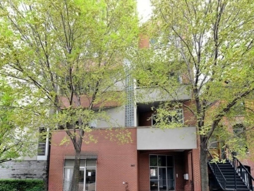 945 W Huron Street, Chicago, IL 60642
