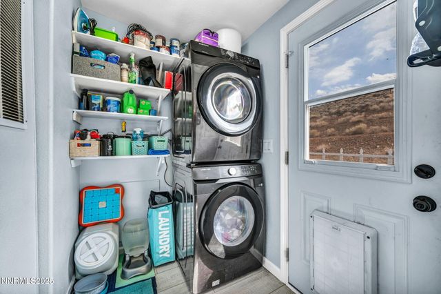 3935 Sandstone Drive, Topaz Ranch Estates, NV 89444