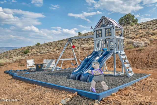 3935 Sandstone Drive, Topaz Ranch Estates, NV 89444