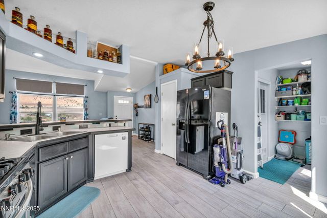 3935 Sandstone Drive, Topaz Ranch Estates, NV 89444