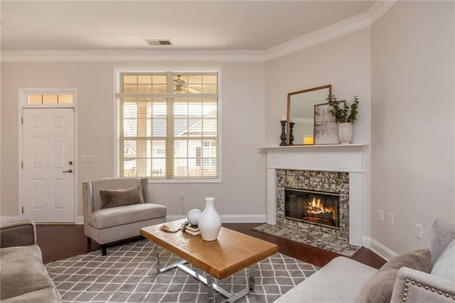 242 Orchards Circle, Woodstock, GA 30188