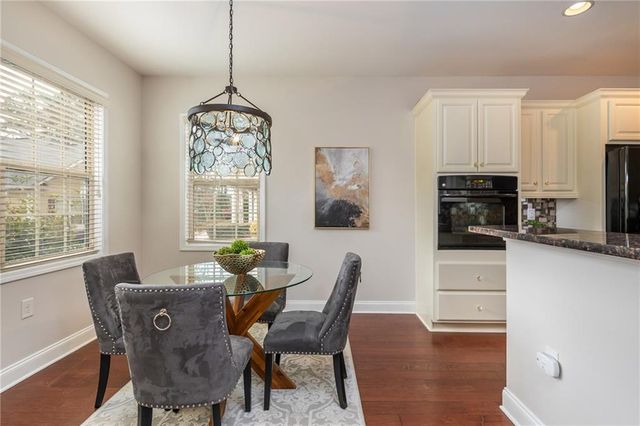 242 Orchards Circle, Woodstock, GA 30188