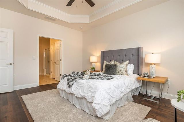 242 Orchards Circle, Woodstock, GA 30188