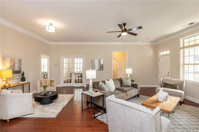 242 Orchards Circle, Woodstock, GA 30188