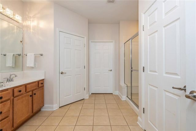 242 Orchards Circle, Woodstock, GA 30188