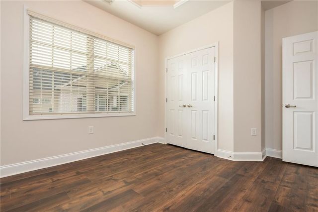 242 Orchards Circle, Woodstock, GA 30188