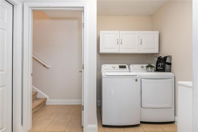 242 Orchards Circle, Woodstock, GA 30188