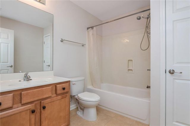 242 Orchards Circle, Woodstock, GA 30188