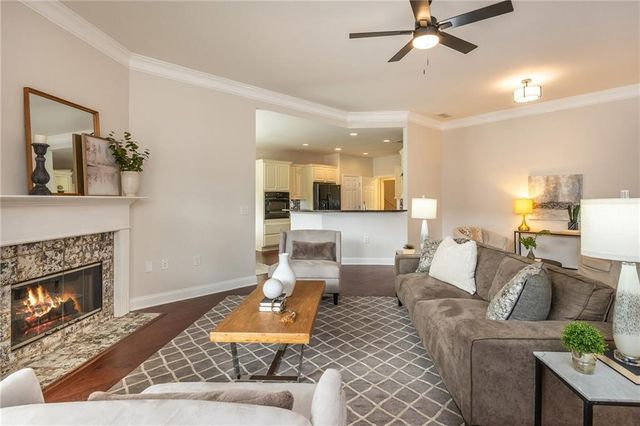 242 Orchards Circle, Woodstock, GA 30188