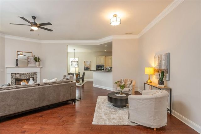 242 Orchards Circle, Woodstock, GA 30188