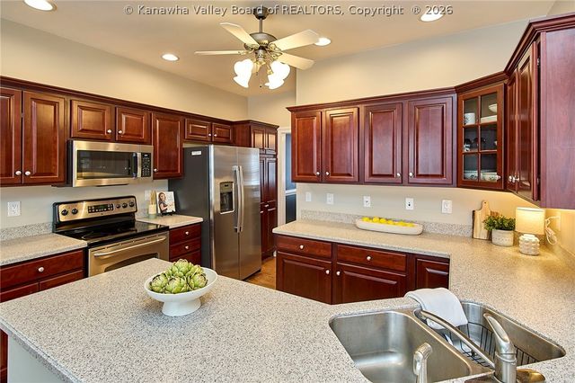 109 Cyrus PT, Charleston, WV 25314