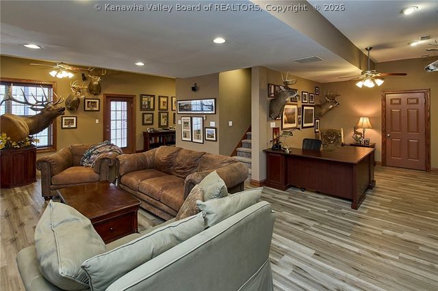 109 Cyrus PT, Charleston, WV 25314