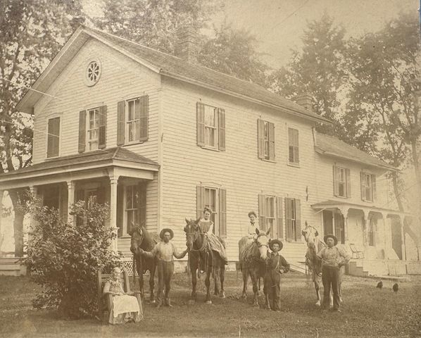 3865 E 1553rd Road, Earlville, IL 60518