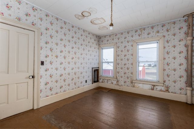 3865 E 1553rd Road, Earlville, IL 60518